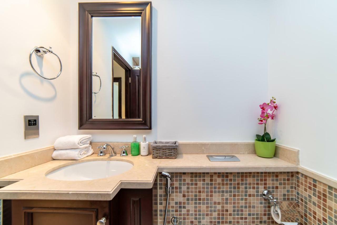 Bnbmehomes Elegant Escape Downtown Opp To Burj - 504 Дубай Экстерьер фото